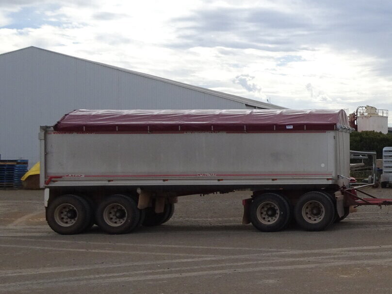 The extended side block that allows Geoff McSpadden's new tarp to sit further down the sides of his trailer and improve weather sealing.